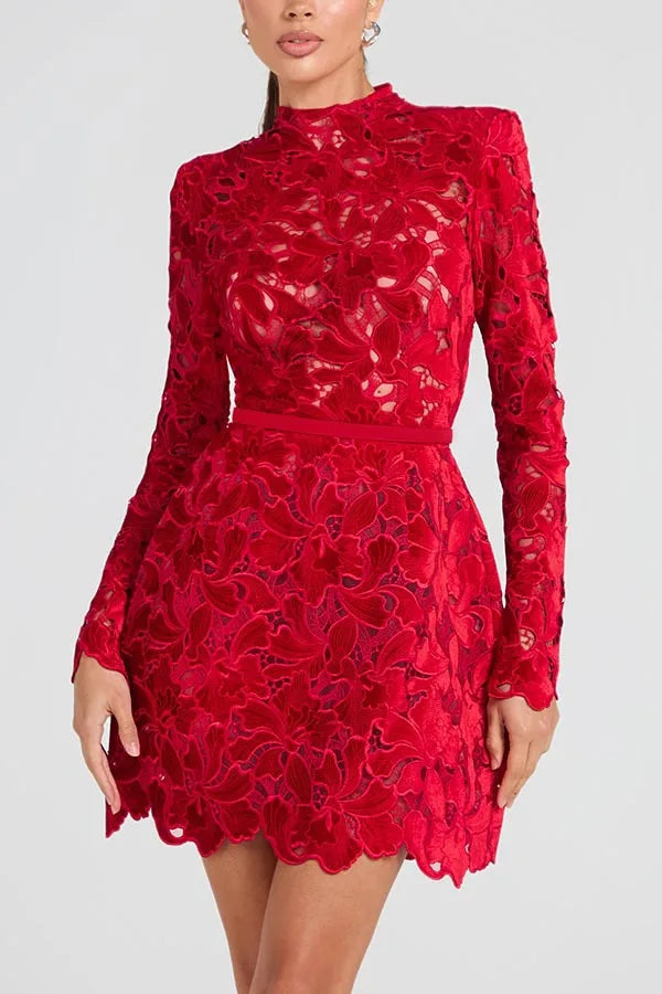 Robe élégante femme 2025 – sans manches, taille haute, détails à sequins, coupe moulante chic pour soirées et événements de printemps