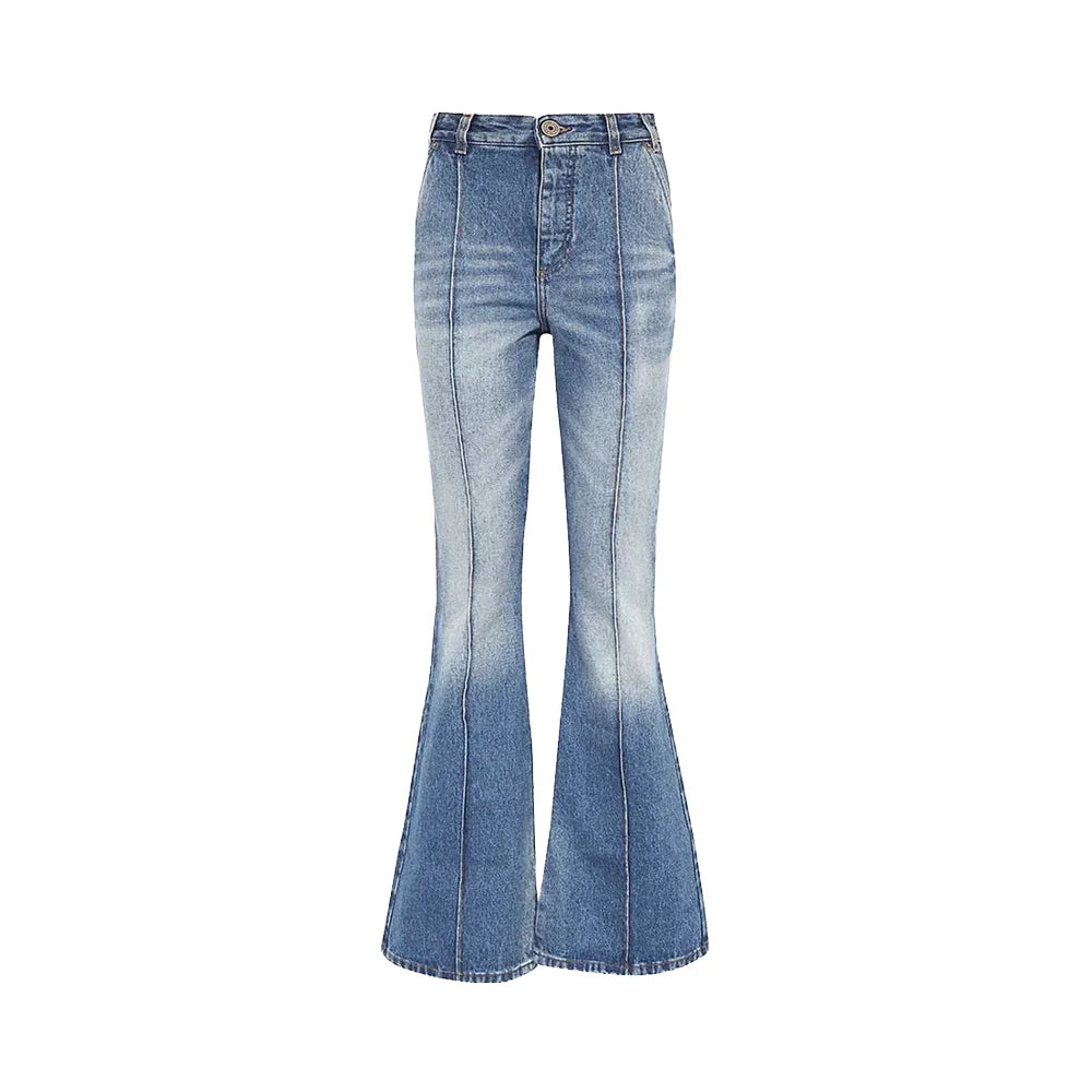 Jean flare femme grande taille en denim bleu haute qualité, coupe skinny respirante avec taille haute et fermeture zippée.2