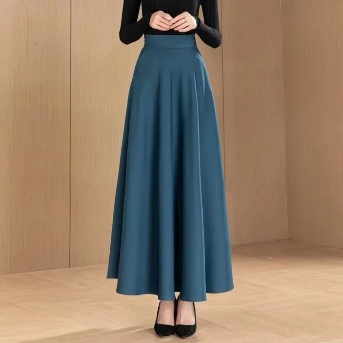 Vue de face de la jupe maternité midi élégante, coupe casual et design confortable.Vert