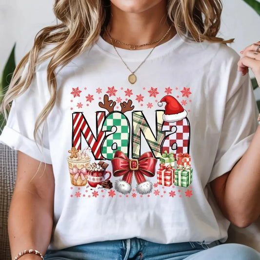 T-shirt de Noël unisexe NANA Holiday, style humoristique Santa, haut festif casual en coton, idéal comme cadeau d’hiver.Blanc